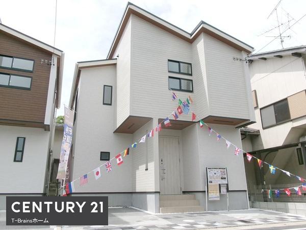 小牧市藤島2丁目　1号棟　全2棟