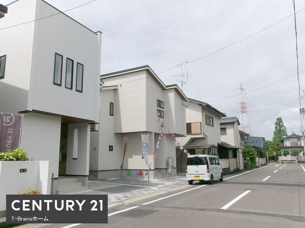 小牧市藤島2丁目　2号棟　全2棟