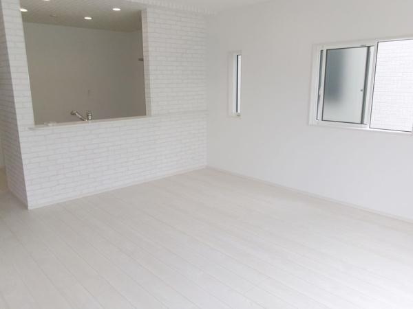 愛西市北一色町昭和　1号棟　全2棟
