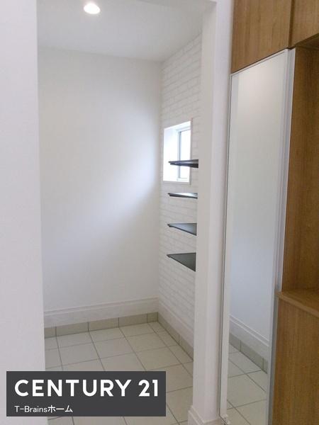 一宮市馬見塚1号棟 全1棟(玄関)