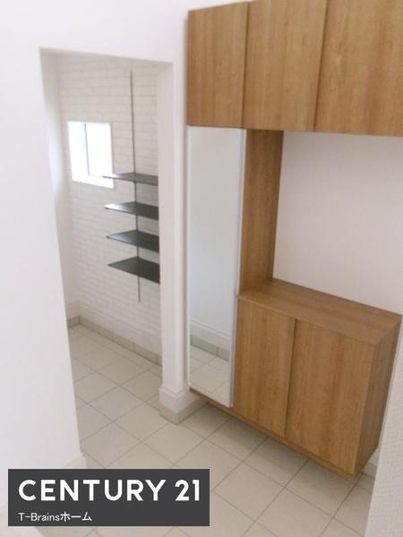 一宮市馬見塚1号棟 全1棟(玄関)