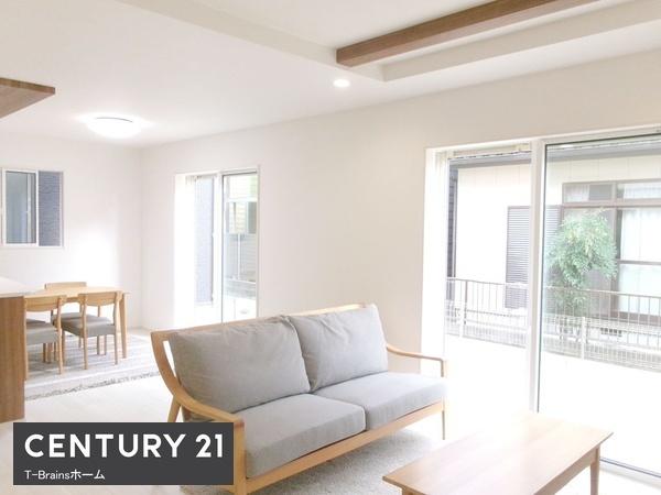 一宮市馬見塚1号棟 全1棟(リビング)