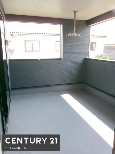稲沢市平和町西光坊第2　2号棟　全3棟