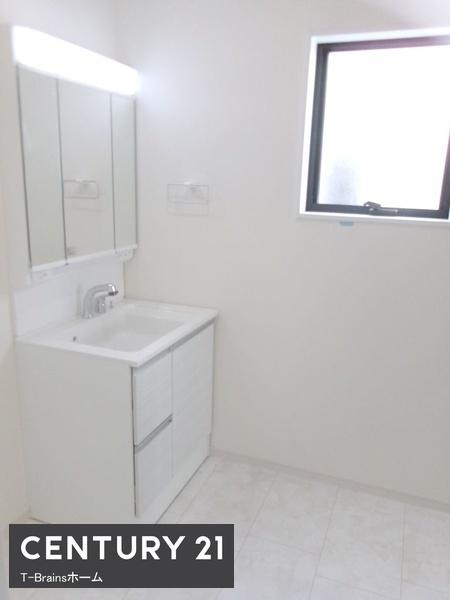 大口町余野四丁目 3号棟 全3棟(洗面台・洗面所)