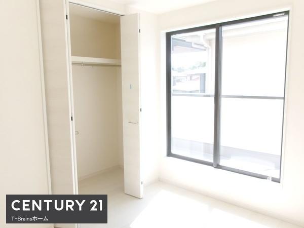 大口町余野四丁目 3号棟 全3棟(洋室)