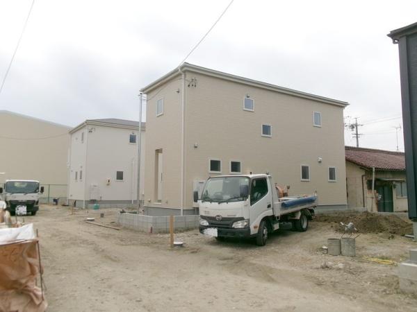 一宮市赤見小学校西　1号棟　全3棟