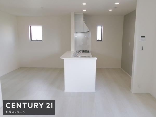 北名古屋市六ツ師第四1号棟　全1棟