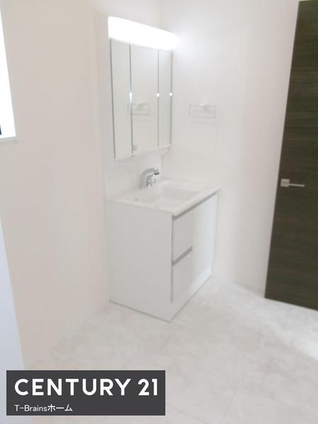 北名古屋市六ツ師第四1号棟　全1棟