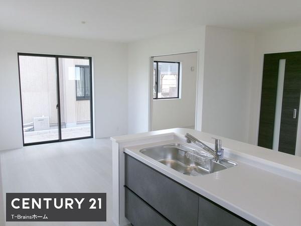 北名古屋市六ツ師第四1号棟　全1棟