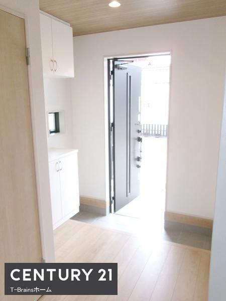 北名古屋市熊之庄13期 3号棟 全6棟(玄関)