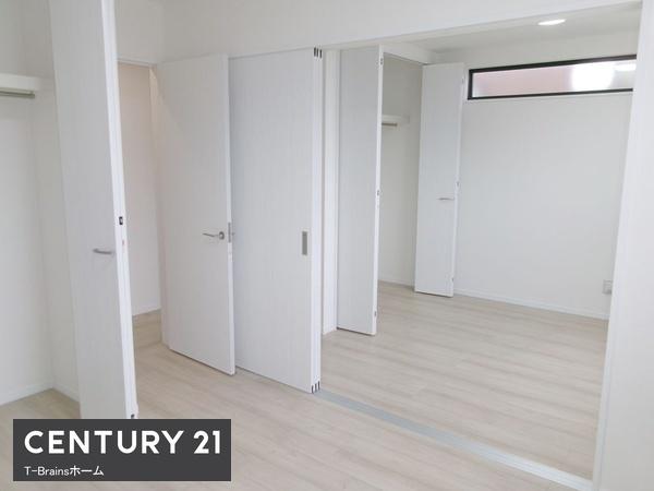 北名古屋市熊之庄山の前　全1棟