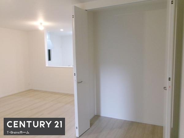 北名古屋市熊之庄山の前　全1棟