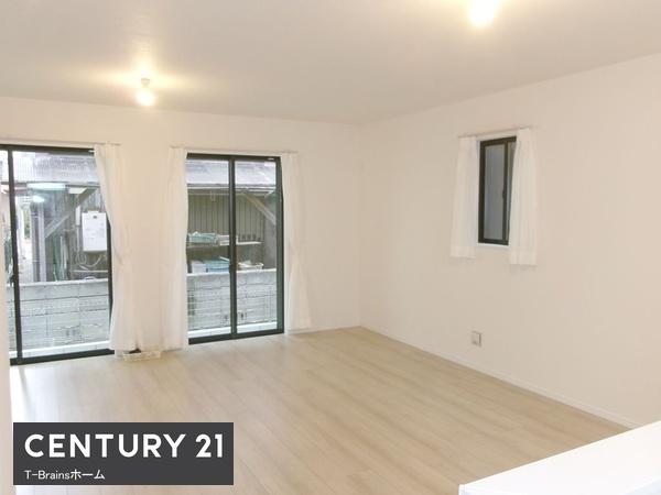 北名古屋市熊之庄山の前　全1棟