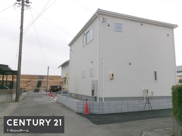羽島市正木町新井第2　2号棟　全3棟