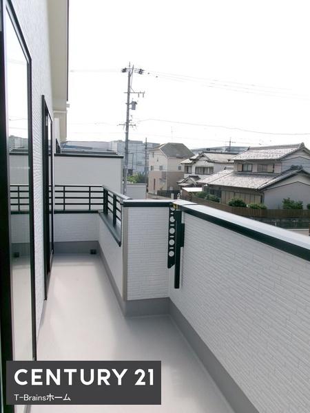 一宮市萩原町林野28番　A号棟　全3棟