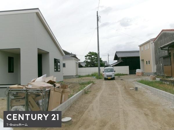 稲沢市平和町法立北瀬古第4　3号棟　全3棟