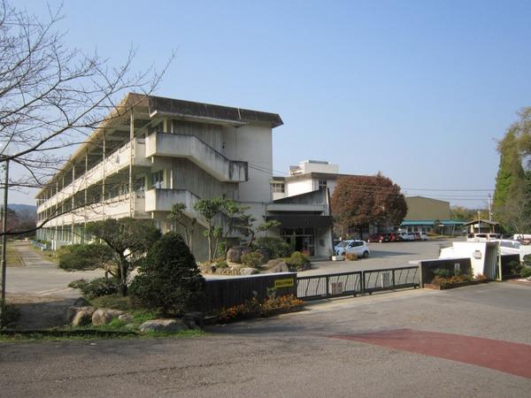 多治見市北丘町8丁目の土地(多治見市立根本小学校)