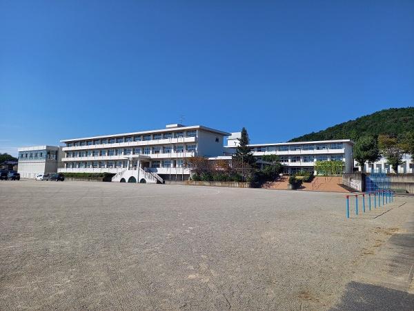 可児郡御嵩町古屋敷の土地(御嵩町立御嵩小学校)