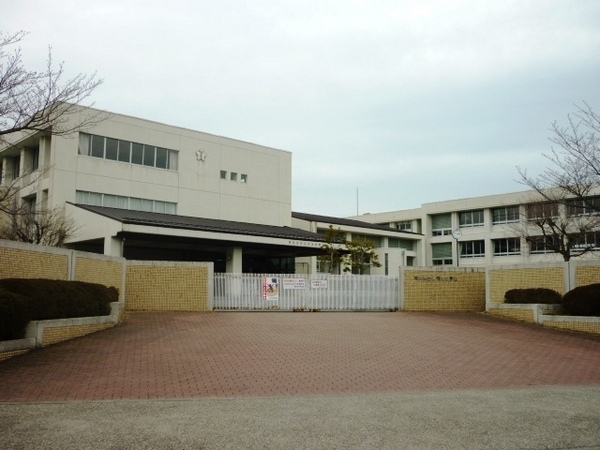 可児市桜ケ丘７丁目の土地(可児市立東可児中学校)