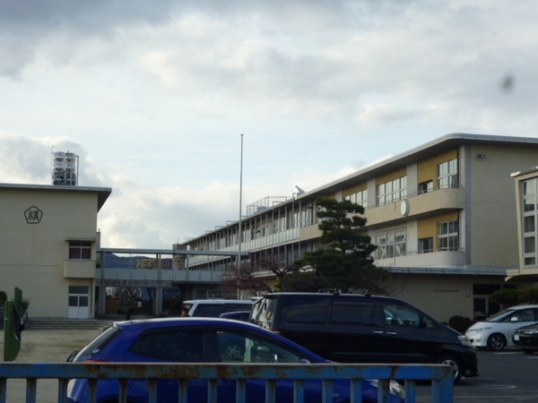 多治見市精華町の土地(多治見市立精華小学校)