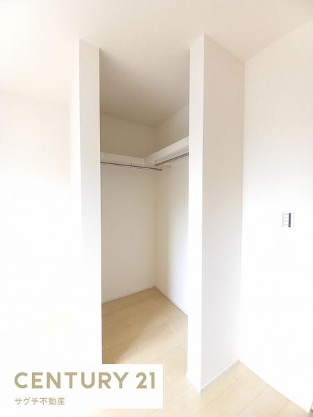 可児市広見下反田　2号棟