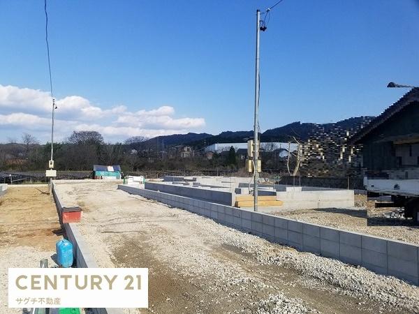 土岐市妻木町八反田　2号棟