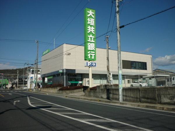 土岐市泉西窯町 第1 2号棟(大垣共立銀行土岐支店)