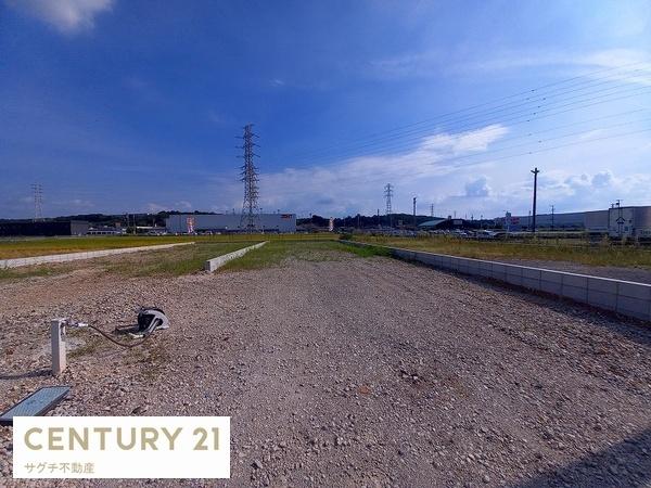 可児市坂戸 第1 1号棟(前面道路含む現地写真)