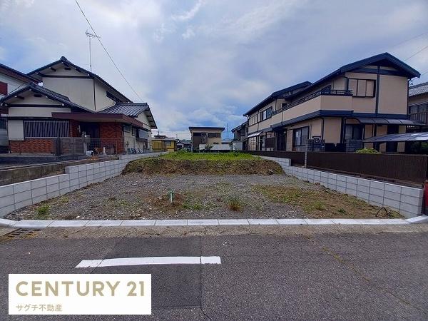 可児市長坂3丁目全1棟
