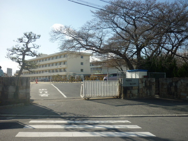 多治見市美坂町2丁目　1号棟(多治見市立養正小学校)