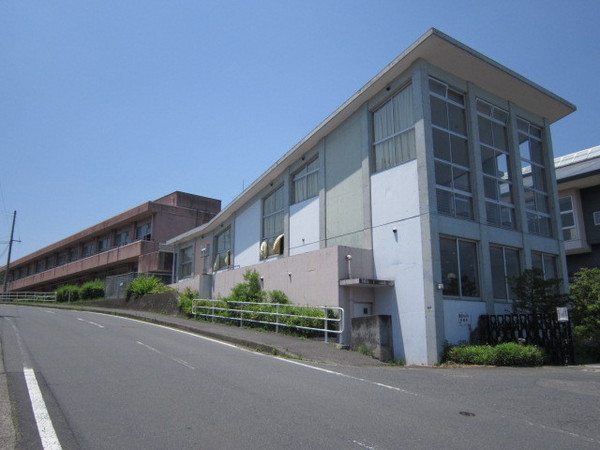 多治見市美坂町2丁目　1号棟(多治見市立多治見中学校)