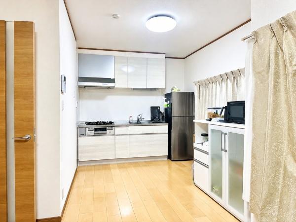大東市三箇２丁目の中古一戸建て