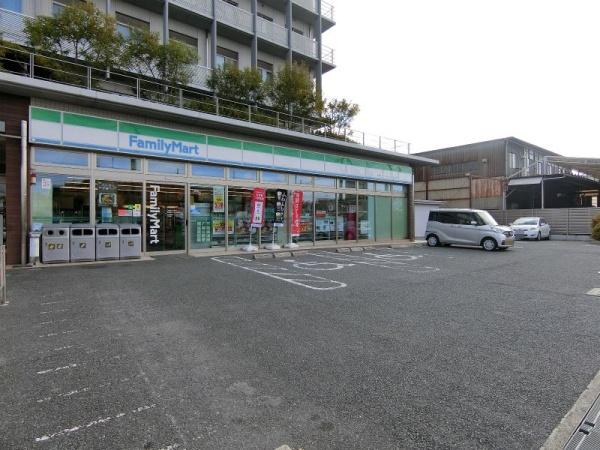 東大阪市本庄１丁目の中古一戸建て(ファミリーマート東大阪トラックターミナル店)
