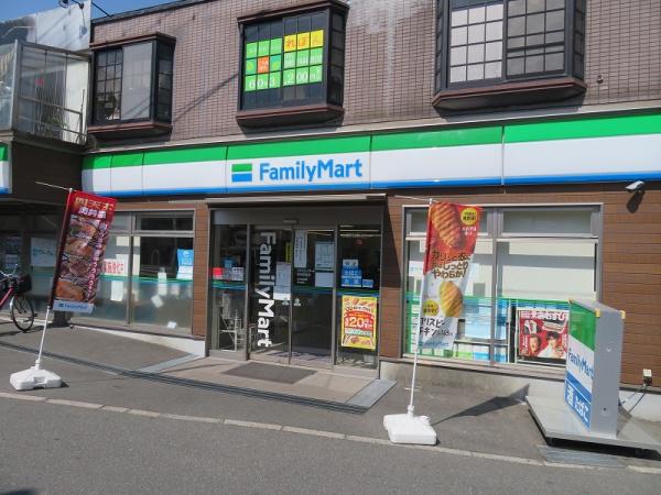 ディオフェルティ石切(ファミリーマート石切駅前店)