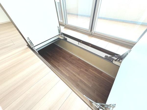 ドルチェヴィータ荒本駅前