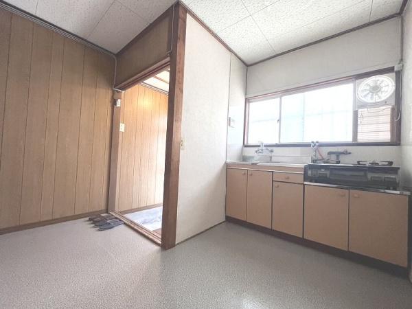四條畷市南野４丁目の中古テラスハウス