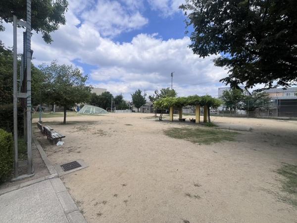 東大阪市高井田西４丁目の中古一戸建て(東深江公園)