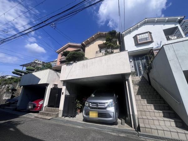東大阪市六万寺町１丁目の中古一戸建て