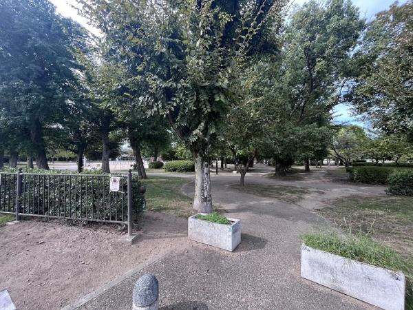 東大阪市下小阪３丁目の土地(八戸の里公園)
