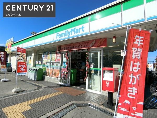 ヴォックスシティ(ファミリーマート小浦中環東大阪店)
