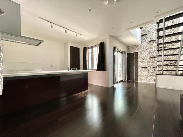 東大阪市松原１丁目の中古一戸建て