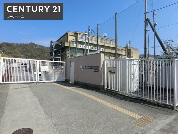 東大阪市横小路町５丁目の中古一戸建て(東大阪市立義務教育学校くすは縄手南校横小路校舎)