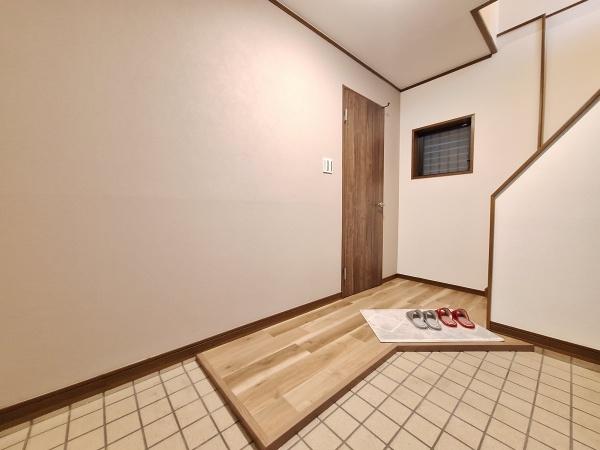 東大阪市鴻池町１丁目の中古一戸建て