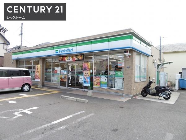 正起吉田ハイツ(ファミリーマート東大阪今米一丁目店)