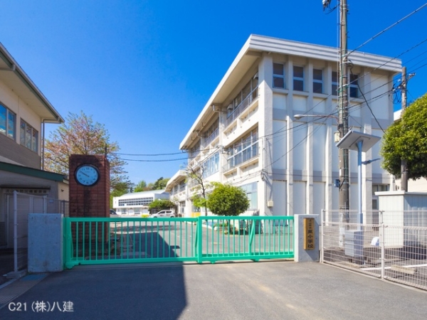 流山市松ケ丘4丁目の新築一戸建(流山市立東小学校)