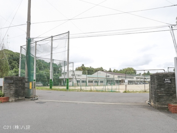 柏市増尾6丁目の新築一戸建(柏市立土中学校)