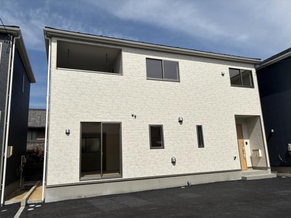 西尾市吉良町饗庭第1　全3棟・2号棟