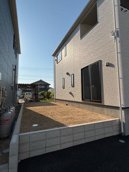 西尾市一色町一色第25　全2棟・1号棟