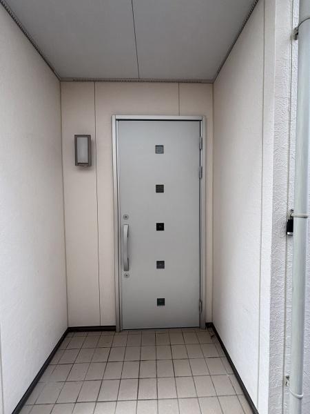 岡崎市上地5丁目・GRAFAREREVSEHOUSE