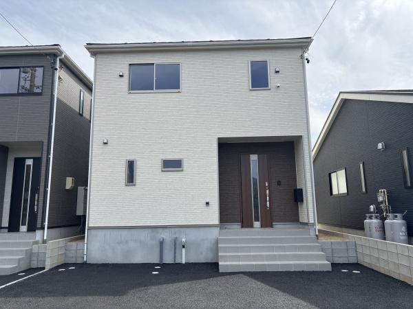 豊川市江島町第1　全3棟・2号棟